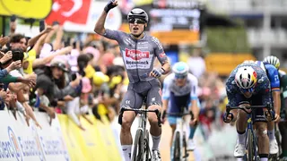 Tour de France 2024 : le classement de la 13e étape, remportée par Jasper Philipsen