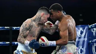 Unification totale WBC/WBA/WBO/IBF : Devin Haney bat George Kombosos et devient champion