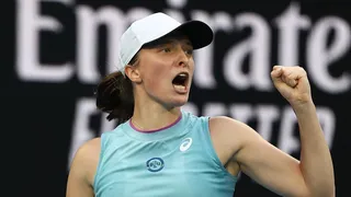 Open d’Australie (F) : Swiatek s’offre Fiona Ferro et file en huitièmes de finale