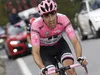 Tom Dumoulin discute avec Total Direct Energie