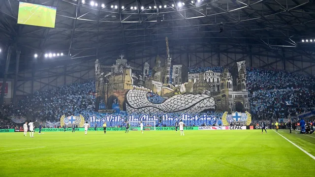 Étonnant et surprenant tifo des Ultras de l’OM
