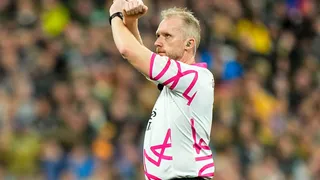 Coupe du monde : “Je ne peux pas imaginer faire ça”, le témoignage poignant de l’arbitre Wayne Barnes