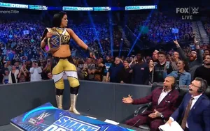 Bayley est de nouveau championne, mais ce n’est pas la même !
