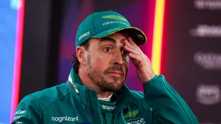 F1 : Fernando Alonso envoie un message à Mercedes et Red Bull
