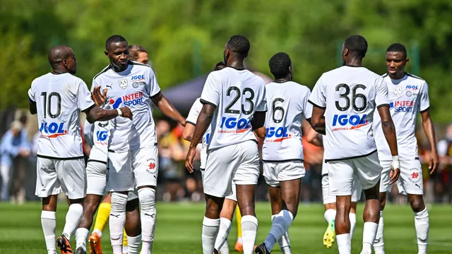 Mercato Amiens : le club tient le remplaçant de Formose Mendy