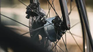 Paris-Roubaix : Un système de gestion de la pression des pneus en course sera utilisé par DSM