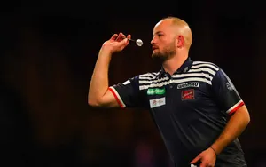 Championnat du Monde de Fléchettes : un Français s’impose et entre dans l’histoire !