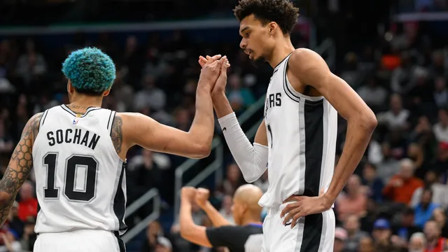 NBA : Les Spurs de Wembanyama testent un nouvel ailier fort, Jeremy Sochan en danger