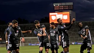 Ligue 1 : Lyon s’impose à Nîmes et s’offre un sursis