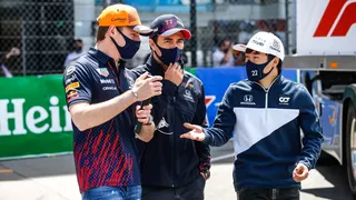 F1 – Red Bull : Yuki Tsunoda surclasse un Sergio Perez abattu