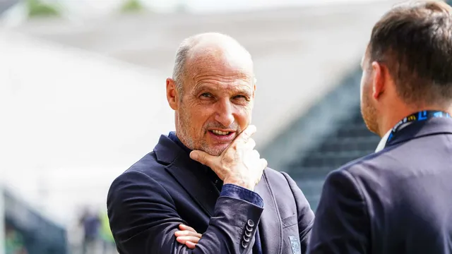 RC Lens : “c’est le pire tirage”, Pierre Dréossi met en garde les supporteurs