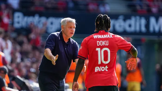 Mercato Rennes : Bruno Génésio réagit à l’intérêt de Manchester City