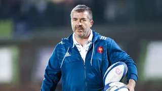 Affaire Jegou – Auradou : l’entraineur adjoint des Bleus crée la polémique