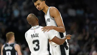 NBA : le mentor de Victor Wembanyama pourrait finalement rester au Texas