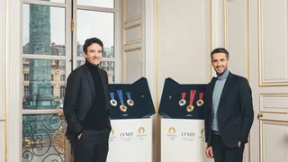 JO 2024 : Les médailles dévoilées avec la Tour Eiffel comme symbole !