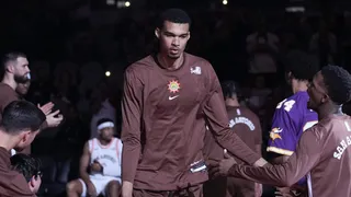 NBA : Ja Morant réalise un énorme Dunk sur Victor Wembanyama