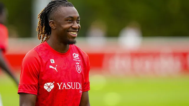 Mercato Strasbourg : Valentin Atangana peut-il se faire une place dans le 11 de Liam Rosenior ?