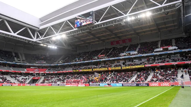 Ligue 1 : un entraîneur très critique envers la pelouse de son stade