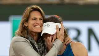 Roland Garros : la réponse cash d’Amélie Mauresmo sur la polémique !
