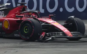 F1 : Charles Leclerc dans les barrières dès le tour de formation !