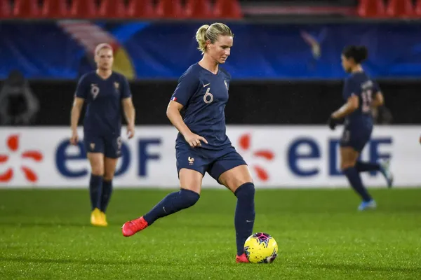 Amandine Henry, privée de sélection depuis 2020, va disputer la Coupe du Monde 2023 avec l'équipe de France féminine (iconsport)