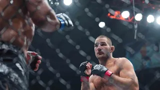 UFC : “Là pour l’argent”, Sean Strickland mis KO par son entraineur