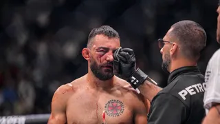 UFC Paris 2024 : “Tant d’autres auraient hésité”, le médecin justifie l’arrêt du combat de Benoit Saint-Denis