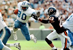 Barry Sanders membre du club des 2000 yards