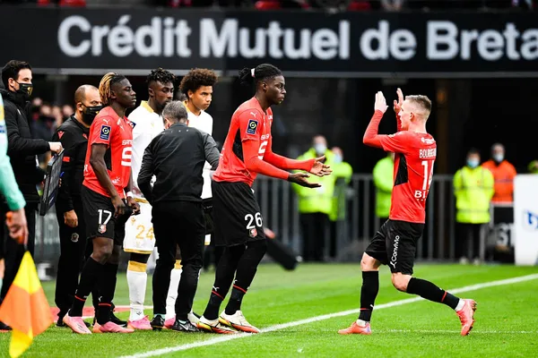 Pas dans les plans de Bruno Genesio à Rennes, Loum Tchaouna pourrait rebondir à l'ASSE ou à Bordeaux durant ce mercato d'été (iconsport)