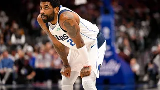 Kyrie Irving prolonge chez les Dallas Mavericks
