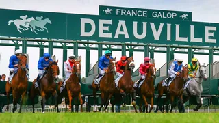 Pronostics Turf du 04/08/2022 : nos chevaux repérés pour Deauville (R1) et Saint-Malo (R2)