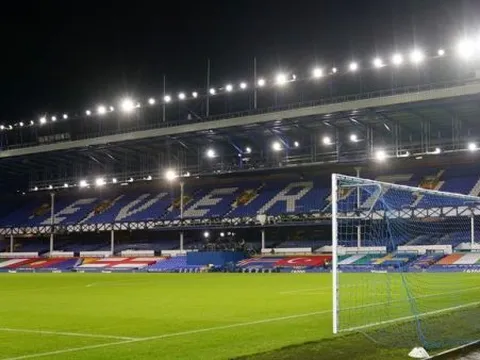 Premier League : le coronavirus vient gâcher les fêtes !