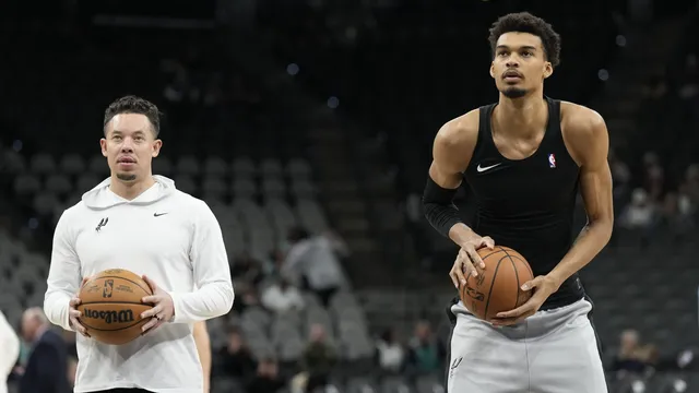 NBA : Une pépite des Spurs envoie un message fort à Mitch Johnson