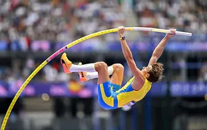 Saut à la Perche (Athlétisme JO 2024) : À quelle heure et sur quelle chaîne TV regarder le concours ?