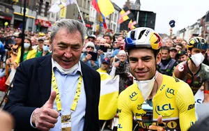JO 2024 : Eddy Merckx congratule Remco Evenepoel et Wout van Aert