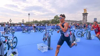 JO Paris 2024 : une légende du triathlon français absente !