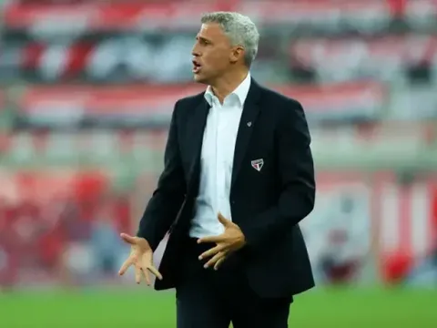 Une nouvelle légende rejoint les Émirats Arabes Unis (Officiel)