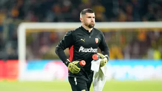 RC Lens : 3 gardiens pour remplacer Mathew Ryan