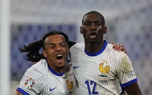 Équipe de France : un défenseur des Bleus suivi par Arsenal