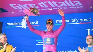 Étape 9 Giro 2025 : parcours détaillé, profil, favoris et horaires