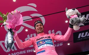 Étape 8 Giro 2025 : parcours détaillé, profil, favoris et horaires