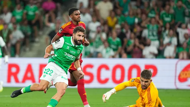 Mercato ASSE : la Premier League s’attaque à Zuriko Davitashvili, les Verts vont-ils craquer ?