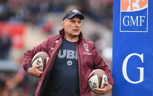 Top 14 : L’UBB fait le plein face à Pau, Yannick Bru émerveillé par sa charnière