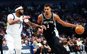 NBA : Anthony Davis au cœur d’un improbable trade
