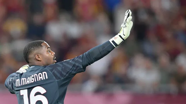 Equipe de France : Mike Maignan fixe son avenir en club !