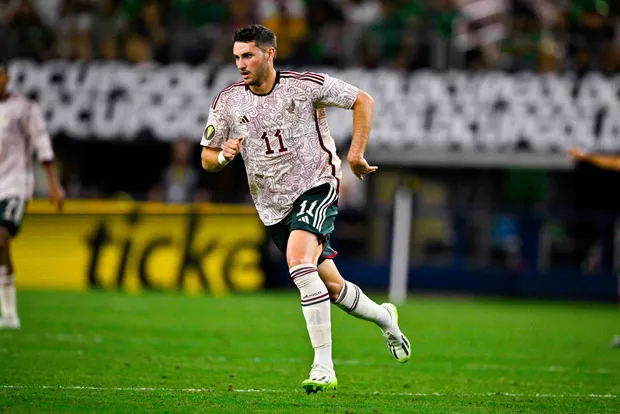 Santiago Gimenez avec le Mexique