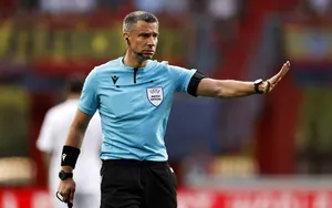 PSG-AC Milan : Qui est Slavko Vincic, le sulfureux arbitre de la rencontre de Ligue des champions