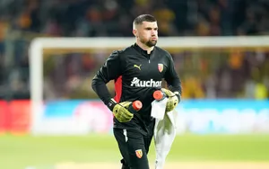 RC Lens : 3 gardiens pour remplacer Mathew Ryan