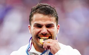 Cérémonie de clôture des JO 2024 : Antoine Dupont donne rendez-vous aux Français !