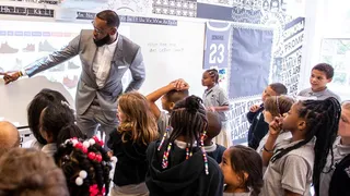 Les impacts des stars NBA sur les jeunes défavorisés.